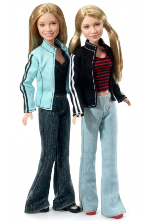 Mary-Kate and Ashley Fashion Packs: At The Airport